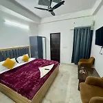 Hotel Comfort Inn, Mundka, New Delhi - Near Nangloi Metro Station