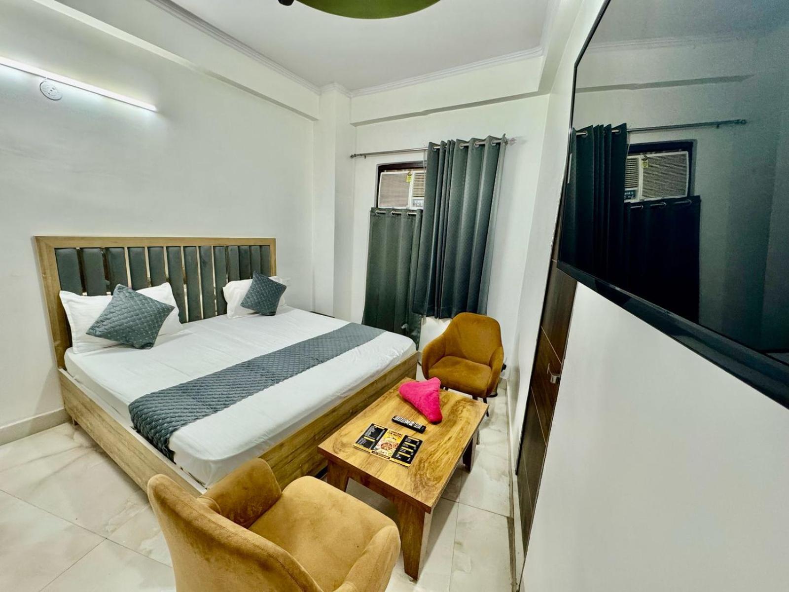 Comfort Inn, Mundka, New - Near Nangloi Metro Station * Delhi (National Capital Territory of India)